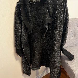 Knit Sweater with sleeve zippers